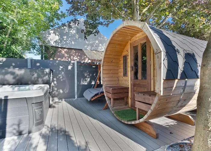 Luxe Met Stoomsauna Bij Gezond Aan Zee - Toegang Bad En Buiten Wellness Tegen Meerprijs Bed & Breakfast Ouddorp